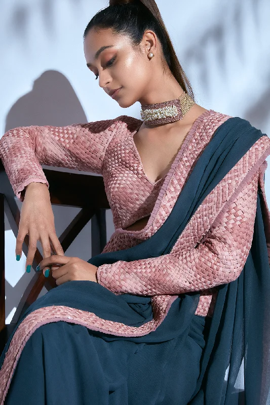 Teal Hand-embroidered Sari paired with Pink Hand-embroidered Blouse Chic Square Blouse Teal Hand-embroidered Sari paired with Pink Hand-embroidered Blouse Chic Square Blouse