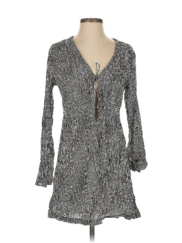 Casual Dress Crew Neckline Sporty