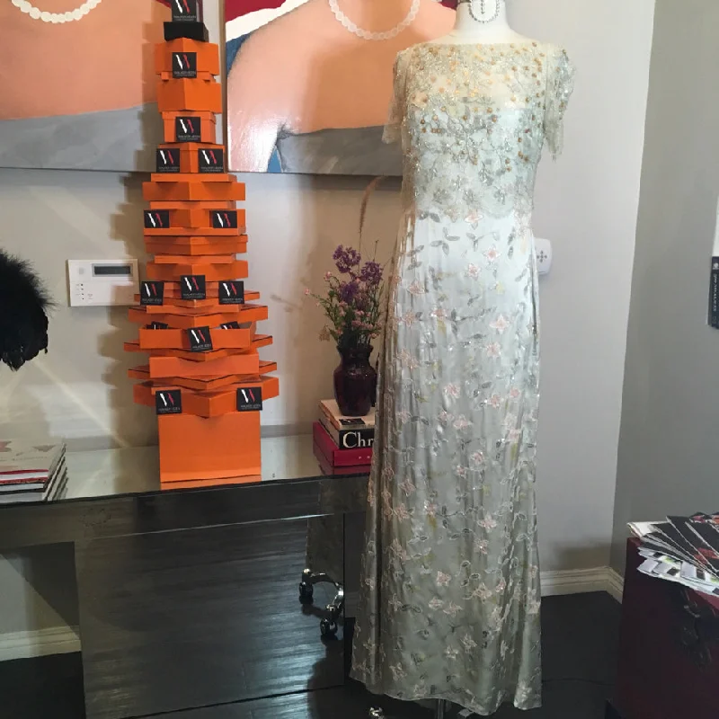 Badgley Mischka Size 8 Seafoam Green Silk Gown/Evening Dress 1580-25-9818 Halter Neckline Beach Badgley Mischka Size 8 Seafoam Green Silk Gown/Evening Dress 1580-25-9818 Halter Neckline Beach