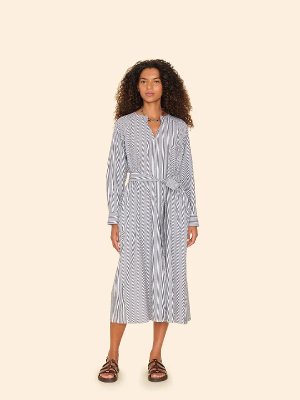 Dress X4ams001 Sylvie Dress Blackboard Tunics Chinos classic