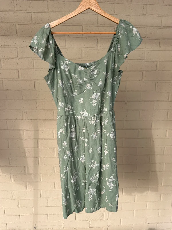 Hollister Dress Size Large Tunics Trendy modern