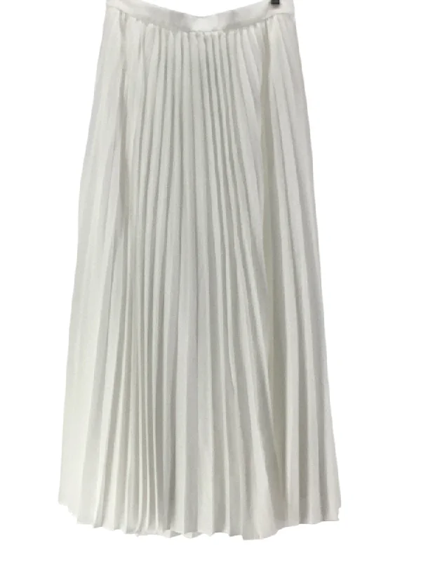 Banana Republic Size 12 White Skirt silk skirt elegant