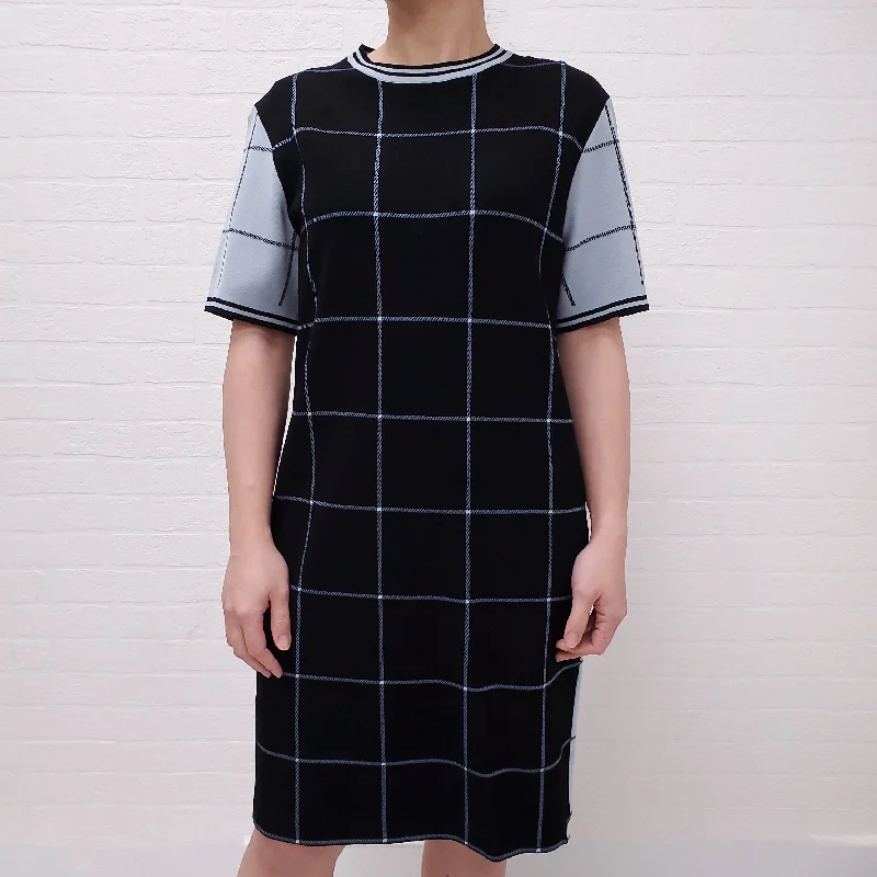 MARNI BLUE AND BLACK PLAID SWEATER DRESS - SIZE 40 Front Pockets Side Pockets Patch Pockets
