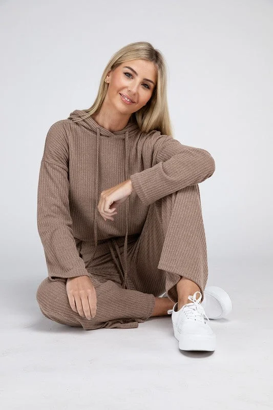 Nuvi Apparel Beige Textured Top and Pants Set Modern Skinny Pants